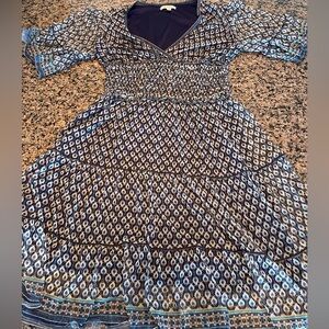 Max Studio Blue and White Patterned Long Sleeve Dress